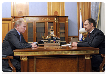 Prime Minister Vladimir Putin conducts a working meeting with Pension Fund Chairman Anton Drozdov