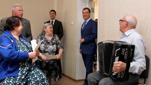 Председатель Правительства Российской Федерации Д.А.Медведев посетил расположенный под Тамбовом дом-интернат для ветеранов войны и труда