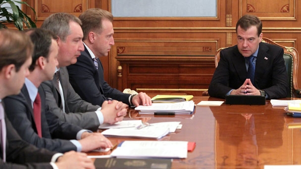Председатель Правительства Российской Федерации Д.А.Медведев провёл совещание по вопросам реализации указов Президента Российской Федерации