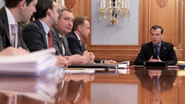 Prime Minister Dmitry Medvedev chairs a meeting on implementing the Presidential Executive Orders