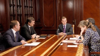 Председатель Правительства Российской Федерации Д.А.Медведев провёл серию совещаний и встреч по вопросам формирования будущей структуры Правительства и кадровых назначений