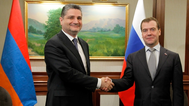 Prime Minister Dmitry Medvedev meets with Armenian Prime Minister Tigran Sargsyan