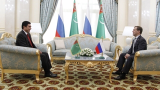 Председатель Правительства Российской Федерации Д.А.Медведев встретился с Президентом Туркменистана Г.М.Бердымухамедовым