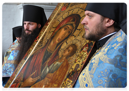 Prime Minister Vladimir Putin attends ceremony of transferring ancient copy of Iveron Icon of the Mother of God to Novodevichy Convent
