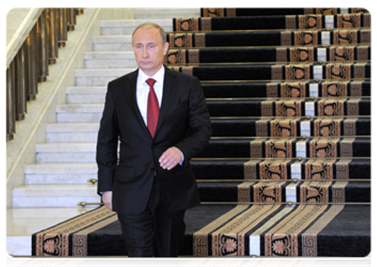 Prime Minister Vladimir Putin leaves the Government House for the presidential inauguration ceremony at the Kremlin