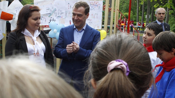 Д.А.Медведев посетил детский кардиоревматологический санаторий «Красная Пахра»