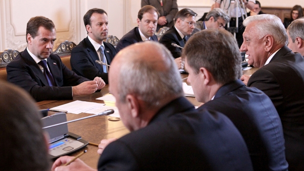 Dmitry Medvedev and Prime Minister of Belarus Mikhail Myasnikovich meeting
