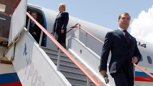 Председатель Правительства Российской Федерации Д.А.Медведев прибыл с рабочей поездкой в Чеченскую Республику