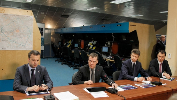 Prime Minister Dmitry Medvedev chairs a meeting on air traffic control issues at Moscow’s Automated Air Traffic Control Centre