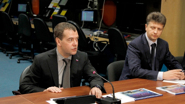 Председатель Правительства Российской Федерации Д.А.Медведев и министр транспорта Российской Федерации М.Ю.Соколов