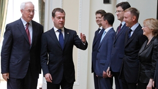 Председатель Правительства Российской Федерации Д.А.Медведев встретился с Премьер-министром Украины Н.Я.Азаровым