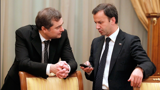 Deputy Prime Minister of the Russian Federation and Chief of the Government Staff Vladislav Surkov and Deputy Prime Minister Arkady Dvorkovich before a meeting of the Government of the Russian Federation