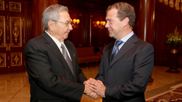 Председатель Правительства Российской Федерации Д.А.Медведев встретился с Председателем Госсовета и Совета министров Республики Куба Раулем Кастро