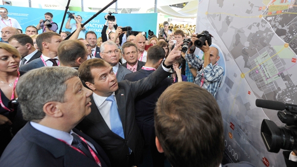 Председатель Правительства Российской Федерации Д.А.Медведев посетил международную выставку промышленности и инноваций «Иннопром-2012»