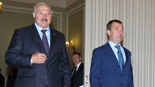 Prime Minister Dmitry Medvedev meets with Belarusian President Alexander Lukashenko