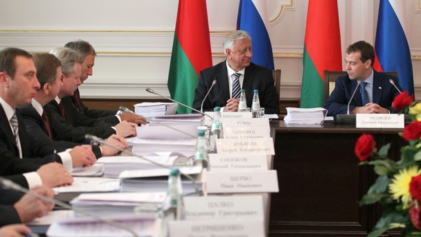 Prime Minister Dmitry Medvedev holds a meeting of the Council of Ministers of the Union State of Russia and Belarus