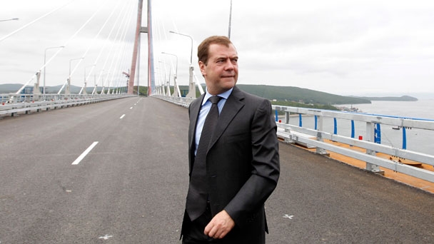 Prime Minister Dmitry Medvedev attends a ceremony to mark the opening to traffic of the bridge across the Eastern Bosphorus Strait