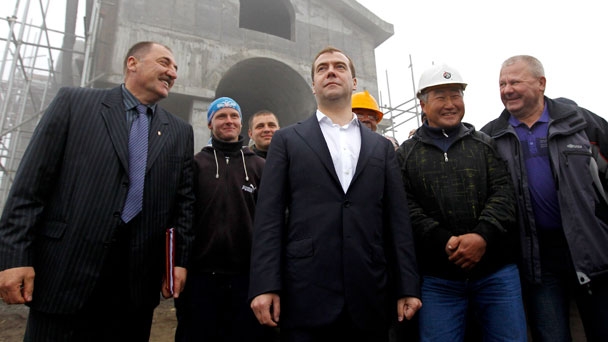Prime Minister Dmitry Medvedev visits the Life-Giving Trinity Church currently under construction