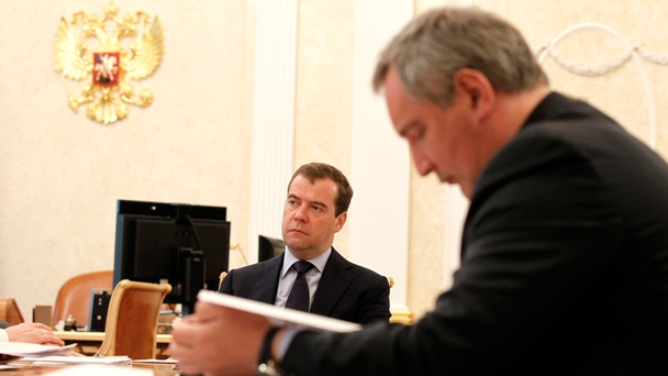 Prime Minister Dmitry Medvedev and Deputy Prime Minister Dmitry Rogozin at a meeting on the tragic events in the Krasnodar Territory and Ukraine
