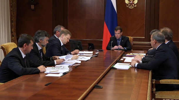 Prime Minister Dmitry Medvedev holds a meeting on problems in space activities