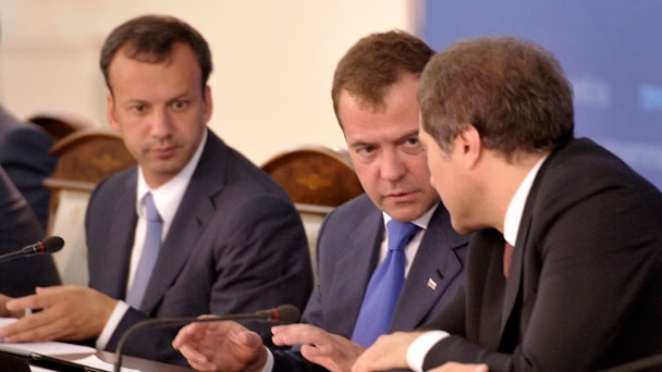 Prime Minister Dmitry Medvedev, Deputy Prime Minister Arkady Dvorkovich, Deputy Prime Minister of the Russian Federation and Chief of the Government Staff Vladislav Surkov at a meeting on innovative development in the agro-industrial complex and the fuel and energy industry