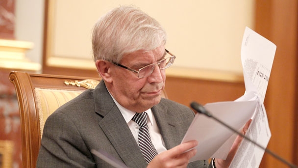 Central Bank chairman Sergei Ignatyev before a meeting of the Government of the Russian Federation