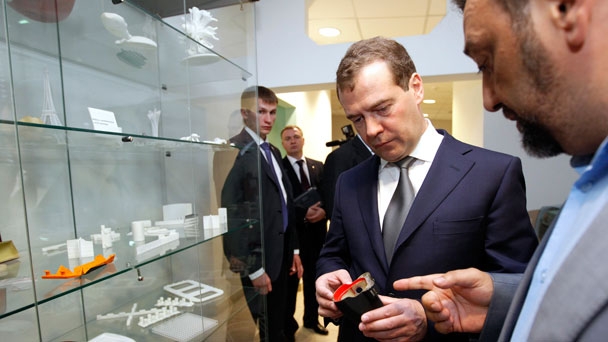 Prime Minister Dmitry Medvedev visits the Centre for Technological Support of the Novosibirsk Science Campus industrial park
