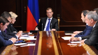 Председатель Правительства Дмитрий Медведев провёл совещание с вице-премьерами