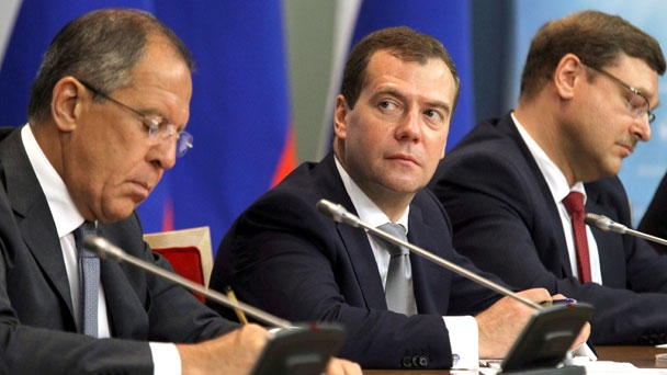 Prime Minister Dmitry Medvedev, Minister of Foreign Affairs Sergei Lavrov and Head of the Federal Agency for the CIS, Compatriots Living Abroad and International Cultural Cooperation Konstantin Kosachyov