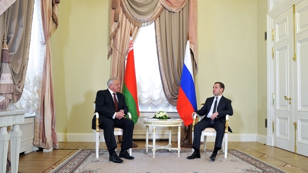 Беседа с Премьер-министром Республики Беларусь Михаилом Мясниковичем