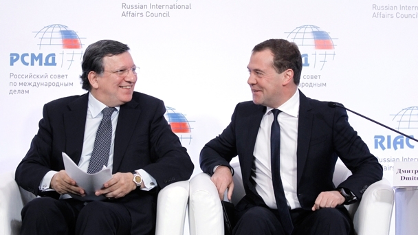 Дмитрий Медведев и Жозе Мануэл Баррозу на международной конференции «Россия – Европейский союз: возможности партнёрства»