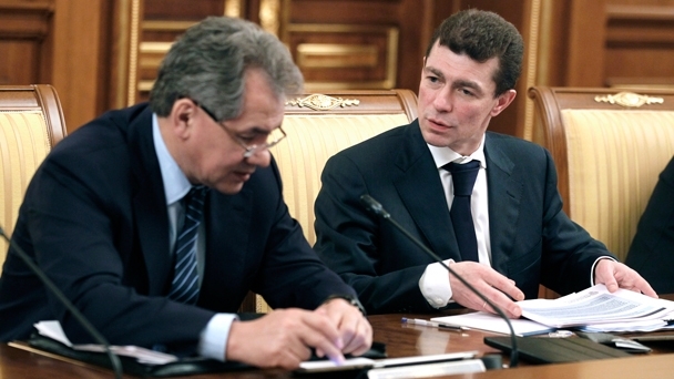 Defence Minister Sergei Shoigu and Minister of Labour and Social Protection Maxim Topilin