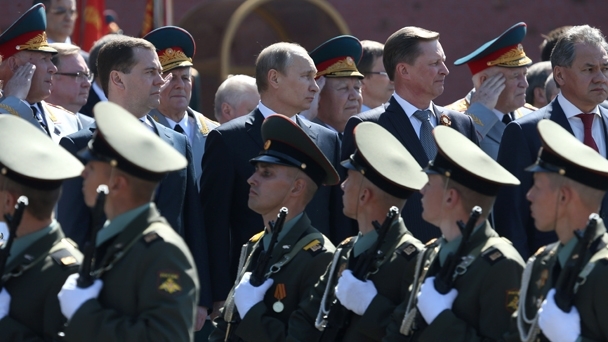 Dmitry Medvedev takes part in a wreath-laying ceremony at the Tomb of the Unknown Soldier at the Kremlin Wall